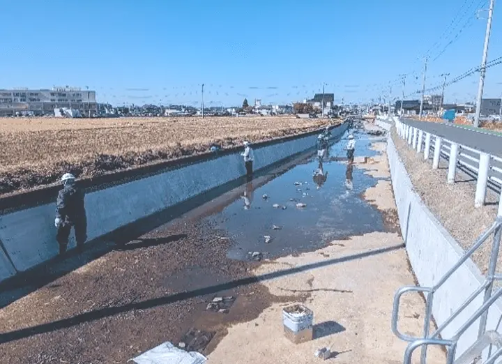 水路補修工事の画像